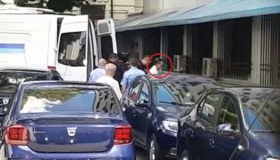 Imagini cu Radu Mazăre după prima noapte în Penitenciarul Rahova. Fostul edil, adus la Curtea Supremă (Video)