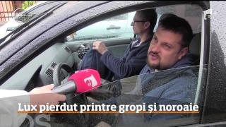 Un cartier de lux din Cluj-Napoca arată ca după război. Străzi neasfaltate, pline de gropi şi noroaie