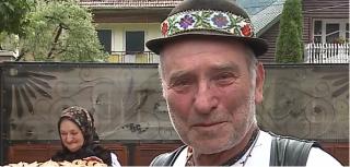 Meşteşugar din Mureş, ramă de tablou pentru Papa Francisc