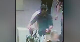 Autorul atacului din Lyon, căutat de poliția franceză