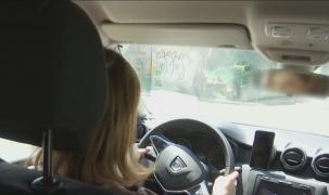 Copilul târât cu mașina și amenințat cu abandonul, de mama sa, a fost rănit cap