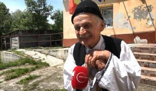 Mesajul lui Moş Ştefan, românul care a votat la 102 ani: 'Cu mine la oi nu vine niciunul'