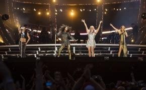 Mel B a numit-o ticăloasă pe Victoria Beckham pentru că a refuzat să ia parte la reuniunea Spice Girls (Video)