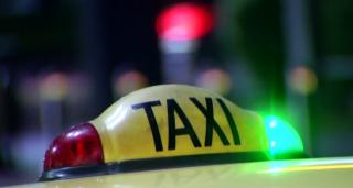 Taximetriştii care negociază tarife sau fură curs riscă să-şi piardă slujba (Video)