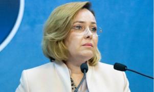 Poliţiştii, despre ministrul Carmen Dan: "Minte cu eleganţă"