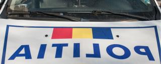 Acuze de muşamalizare, după ce o poliţistă însărcinată a fost lovită la o intervenţie