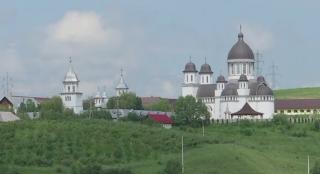 Autorităţile amenajează un nod rutier, pe autostrada dintre Aiud şi Turda (Video)
