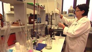 Metale grele la plic, în loc de ceai, au fost găsite de autorităţi la un simplu control (Video)