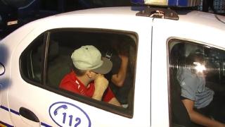 Militarul care a abuzat pe stradă o fetiţă de 13 ani a fost reţinut pentru 24 de ore (Video)