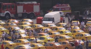 Taximetriștii nu vor ordonanța care reglementează activitatea companiilor de ridesharing