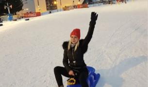 O tânără din Oneşti, iubită de milionar, acuzată de spălare de bani (Video)