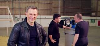 Fanii filmuluji James Bond au parte de o surpriză din partea lui Daniel Craig (Video)