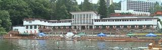 Lacul Ursu, una dintre cele mai căutate staţiuni terapeutice din ţară