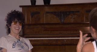 Interviu inedit cu LP, venită pentru a treia oară în România (Video)