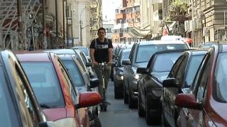 Trotinetele electrice, tot mai populare în România, ar putea fi reglementate în Codul Rutier