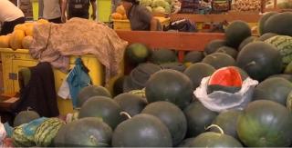 Producătorii, obligaţi să eticheteze diferit pepenii români de cei străini