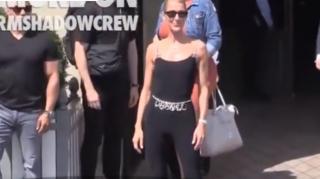 Celine Dion a uimit Parisul cu silueta ei de invidiat