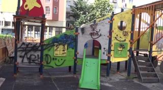 Locurile de joacă din Deva s-au transformat în capcane pentru copii (Video)