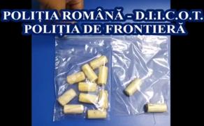 Cărăuş de droguri, prins pe Otopeni. A stat 5 zile cu 150 de grame de stupefiante în stomac