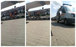 Panou prăbuşit peste călători în gara din Bârlad. O femeie transportată la spital (Video)
