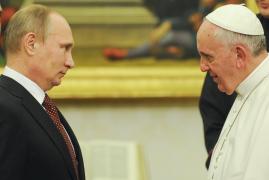 Vladimir Putin a discutat cu Papa Francisc la Vatican despre situaţia din Ucraina