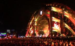 Litoralul a vibrat pe soundul muzicii rap şi electronice în a doua noapte de distracţie Neversea