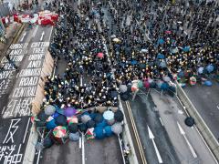 Protest de mare amploare la Hong Kong. Mai multe persoane au fost arestate