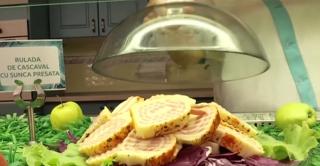 Două tone de mâncare, pe zi, aruncă un hotel care oferă meniu all-inclusive