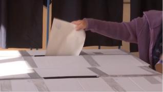 România îşi alege preşedintele în luna noiembrie