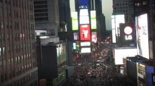 Uriașă pană de curent în Manhattan. Străzile s-au umplut de oameni dezorientaţi