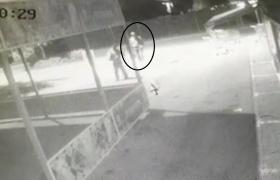 Crimă în parcarea unui supermarket din Bucureşti. Camerele de supraveghere au surprins autorul (Video)