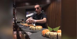 Patronii de pe litoral îşi motivează angajaţii cu maşini oferite cadou