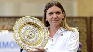 Simona Halep prezintă miercuri trofeul de la Wimbledon într-o festivitate specială