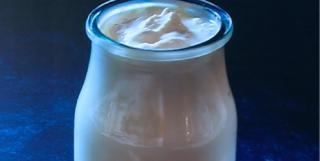 Reguli noi pentru producătorii români care se laudă că produc iaurt grecesc