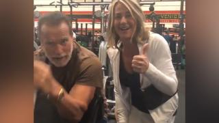 Nadia Comăneci și Arnold Schwarzenegger, în sala de fitness: "Eu fac munca, ea culege laudele" (Video)