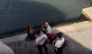 Doi turişti germani, amendaţi pentru că au gătit în public, la Veneţia