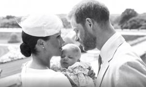 Verişori cu sânge albastru. Prinţesa Charlotte este înnebunită după micuţul Archie