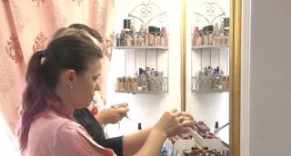 Cum ne protejăm tenul în zilele toride. Sfaturile specialiştilor