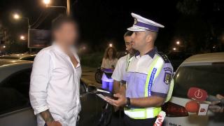 Oprit de poliţişti, un şofer din Suceava a recunoscut că a băut o bere, iar etilotestul arăta 1,12: "Ghinion, nu?" (Video)