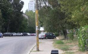 Un bărbat din Constanța a încercat să batjocorească o femeie într-o staţie de autobuz (Video)