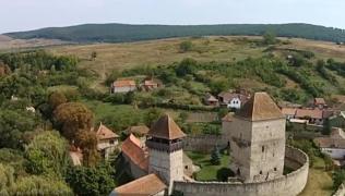 Cetatea Câlnic, o bijuterie arhitecturală pentru turiştii care îi calcă pragul