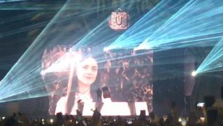 Imagini cutremurătoare la Untold, zeci de mii de oameni au omagiat-o pe Alexandra, fata de 15 ani ucisă la Caracal (video)