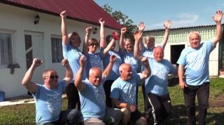 Reuniune de familie ca la carte, în Suceava. 12 frați s-au revăzut după ani și ani