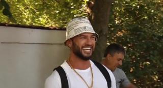 Dorian Popa, sărbătorit pe platourile de filmare ale serialului "Sacrificiul"