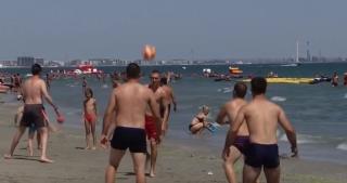 Un val de caniculă va cuprinde aproape toată ţara. Termometrele vor sări de 35 de grade Celsius