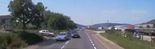 Accident teribil surprins în imagini, în Hunedoara