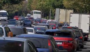 Vacanța în România, test de răbdare. Turiștii, prinși în cozi kilometrice pe litoral