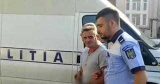 Condamnat pentru omor, eliberat prin recurs compensatoriu, şi-a bătut iubita