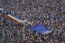 25 de mii de oameni în Piaţa Victoriei, la mitingul diasporei. N-au lipsit momentele tensionate