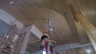 Pole Fitness, o combinație reușită între gimnastică și dans